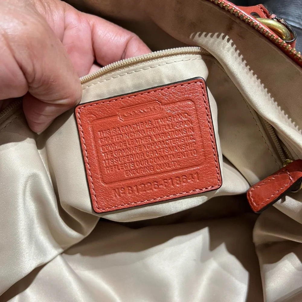 Coach - Picture 7 of 9